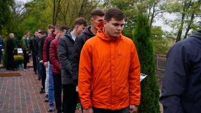 Роковини катастрофи Ан-26 під Чугуєвом: фоторепортаж Роковини катастрофи Ан-26 під Чугуєвом: фоторепортаж