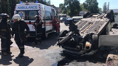 Внаслідок ДТП в Одесі ушпиталили двох людей Внаслідок ДТП в Одесі ушпиталили двох людей
