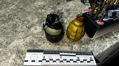 Порушив комендантську годину: на Рівненщині у водія знайшли гранати та FPV-дрон Порушив комендантську годину: на Рівненщині у водія знайшли гранати та FPV-дрон