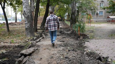 Плитка замість асфальту: коли в Миколаєві відремонтують тротуари Плитка замість асфальту: коли в Миколаєві відремонтують тротуари