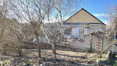 Спочатку в окупації, тепер під обстрілами. Як живуть люди в Комишанах на Херсонщині Спочатку в окупації, тепер під обстрілами. Як живуть люди в Комишанах на Херсонщині