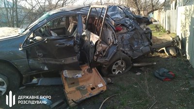 На Луганщині розслідують ДТП з прикордонником: 2 загиблих та 2 травмованих На Луганщині розслідують ДТП з прикордонником: 2 загиблих та 2 травмованих