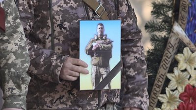 Попрощалися з полеглим під Бахмутом бійцем Попрощалися з полеглим під Бахмутом бійцем