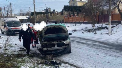У Черкасах в ДТП перекинулась автівка. Трирічну дитину ушпиталили У Черкасах в ДТП перекинулась автівка. Трирічну дитину ушпиталили
