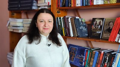 Завідувачка відділу комплектації Волинської обласної бібліотеки Іванна Пархомчук Завідувачка відділу комплектації Волинської обласної бібліотеки Іванна Пархомчук