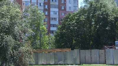 У Полтаві частина мешканців дев’ятиповерхівки проти зведення поруч новобудови