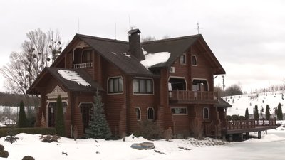 Так виглядає родинний маєток родини Дубіля у Дідівцях. Чернігівщина, Прилуцький район Так виглядає родинний маєток родини Дубіля у Дідівцях. Чернігівщина, Прилуцький район