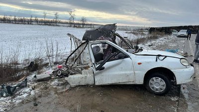Двоє людей загинули в аварії на Миколаївщині