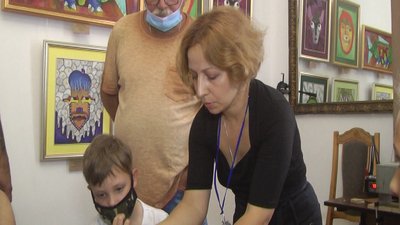 Майстер-клас із техніки гарячої емалі провели у Вінниці Майстер-клас із техніки гарячої емалі провели у Вінниці