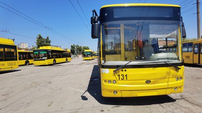 "Це буде не дуже комфортно": у Полтаві скорочують кількість тролейбусів, які їздять у робочі дні