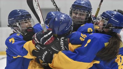 Україна перемогою завершила виступ на чемпіонаті світу-2023 з хокею серед жінок