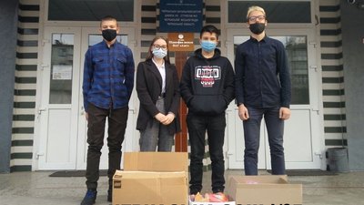 "Торбинки для тваринки": пів тонни корму для тварин у зібрали черкаські школярі