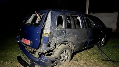 Пошкоджений автомобіль через удар РФ у Руській Лозовій, 23 червня 2026 року