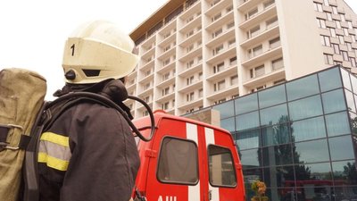 В Запоріжжі горів готель "Інтурист"