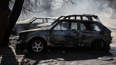 Дрони, спалні авто, Херсон, війна в Україні