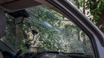 У Дніпрі зіткнулись два авто: шпиталізували 6 людей У Дніпрі зіткнулись два авто: шпиталізували 6 людей