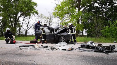 Двоє загинули та один у лікарні: деталі смертельної ДТП на Кіровоградщині