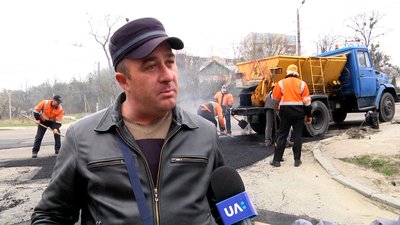 У Житомирі розпочали ямковий ремонт доріг картами У Житомирі розпочали ямковий ремонт доріг картами