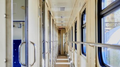Додаткові потяги за кордон відправляються з вимушеними переселенцями