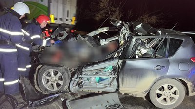 П'ятеро людей загинули внаслідок ДТП на Миколаївщині П'ятеро людей загинули внаслідок ДТП на Миколаївщині