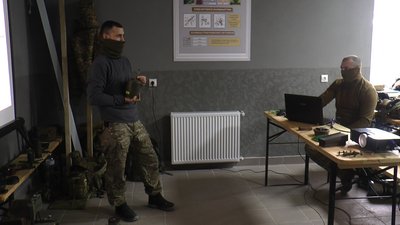 Тренування новобранців спецпідрозділу "Омега" Тренування новобранців спецпідрозділу "Омега"