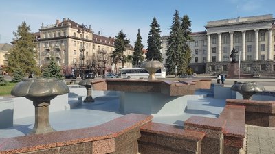 У Луцьку приводять до ладу та ремонтують фонтани до нового сезону. Коли вони запрацюють У Луцьку приводять до ладу та ремонтують фонтани до нового сезону. Коли вони запрацюють