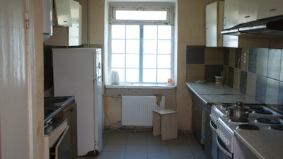 Розрахований на 160 місць, 80 з яких вільні. В Одесі реконструюють центр тимчасового житла для переселенців Розрахований на 160 місць, 80 з яких вільні. В Одесі реконструюють центр тимчасового житла для переселенців