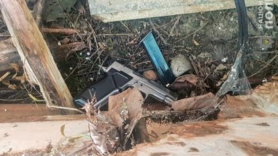 Сварка, бійка, стрілянина - франківські копи затримали чоловіків за хуліганство