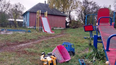 "Село вимирає". Як живе село Веселе на Сумщині з населенням у 53 людини
