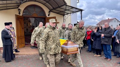 На Львівщині попрощалися з військовослужбовцем Іваном Пижем На Львівщині попрощалися з військовослужбовцем Іваном Пижем