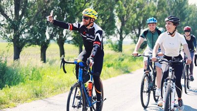 В рамках велозаїзду Україною до Житомира завітає фронтмен гурту "СКАЙ" Олег Собчук