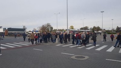 Торговельні центри, готелі та лікарня: правоохоронці перевіряють повідомлення про замінування