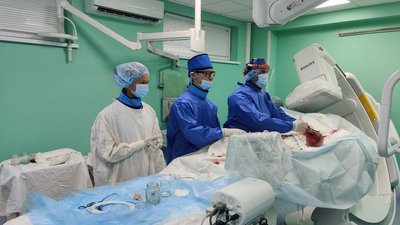 Черкаські хірурги розповіли, як робили операцію, коли область була знеструмлена Черкаські хірурги розповіли, як робили операцію, коли область була знеструмлена