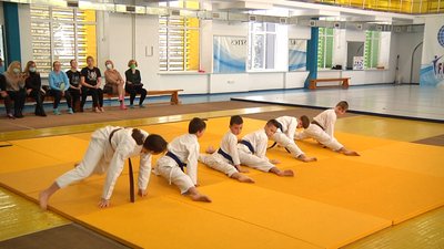 У Житомирі представили всеукраїнський проєкт "Починай діяти" для тих, хто постраждав від насильства У Житомирі представили всеукраїнський проєкт "Починай діяти" для тих, хто постраждав від насильства
