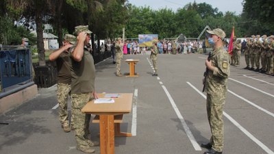 Майбутні офіцери з черкащини склали присягу на вірність народу