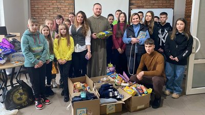 Таємний Санта: більше сотні волинських сімей зібрали подарунки для оборонців Бахмута