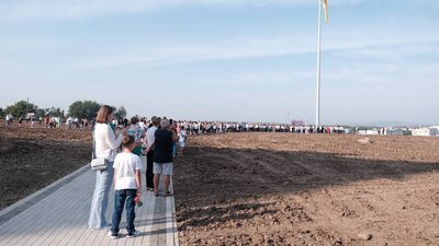 Флагшток у Чернівцях зведений без дозвільних документів — реєстр Флагшток у Чернівцях зведений без дозвільних документів — реєстр