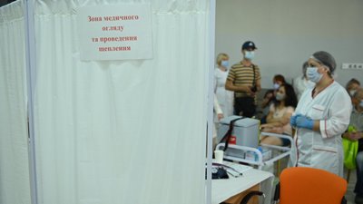 У вихідні в Одесі та області працюватиме 21 центр масової вакцинації