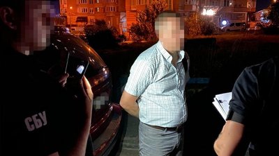 Затримані Затримані