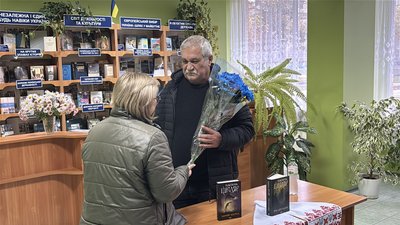 Василь Шкляр у Ромнах. 