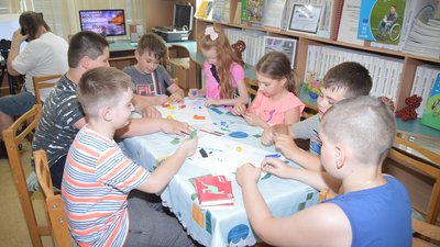 "У гармонії із собою» - у херсонській обласній бібліотеці проводять тиждень креативної терапії "У гармонії із собою» - у херсонській обласній бібліотеці проводять тиждень креативної терапії
