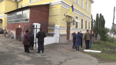 Новгород-Сіверська ТВК за пів дня опрацювала 15% протоколів