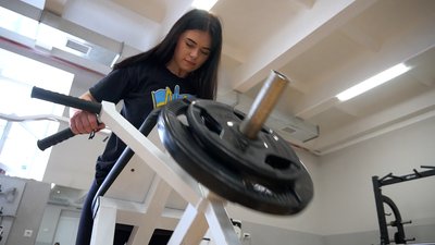 Чемпіонка України у 16: історія пауерліфтерки із Мукачева Олександри Попадюк Чемпіонка України у 16: історія пауерліфтерки із Мукачева Олександри Попадюк