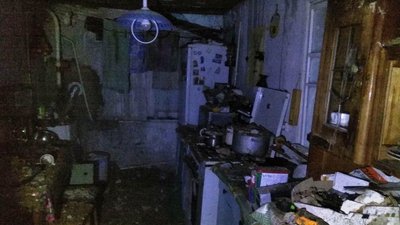 Вночі на Житомирщині горіла лазня та будинок – в обох будівлях неправильно облаштували димарі Вночі на Житомирщині горіла лазня та будинок – в обох будівлях неправильно облаштували димарі