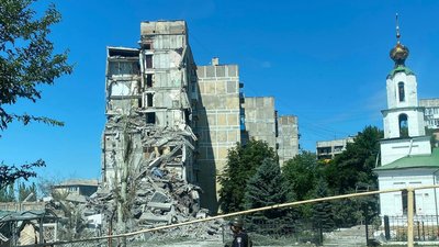 На Торецьк скинули п'ять КАБів: російські удари по Донеччині за добу
