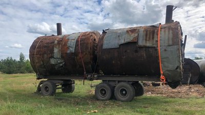 На Рівненщині деревне вугілля випалювали без дозволів. Бочки вилучили На Рівненщині деревне вугілля випалювали без дозволів. Бочки вилучили