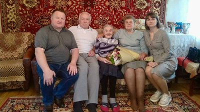 Майже все життя пропрацювала на заводі. Жителька міста на Дніпропетровщині відзначила сторіччя