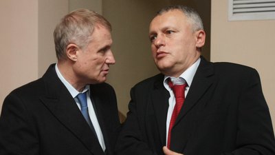 Проти закарпатських митників, які пропустили Суркісів через кордон без перевірки, відкрили справу