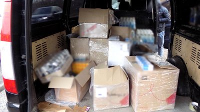 На Вінниччині затримали чоловіка, який незаконно продавав алкоголь та сигарети На Вінниччині затримали чоловіка, який незаконно продавав алкоголь та сигарети