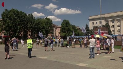 У Херсоні відбулась акція в підтримку п'ятого президента України Петра Порошенка У Херсоні відбулась акція в підтримку п'ятого президента України Петра Порошенка